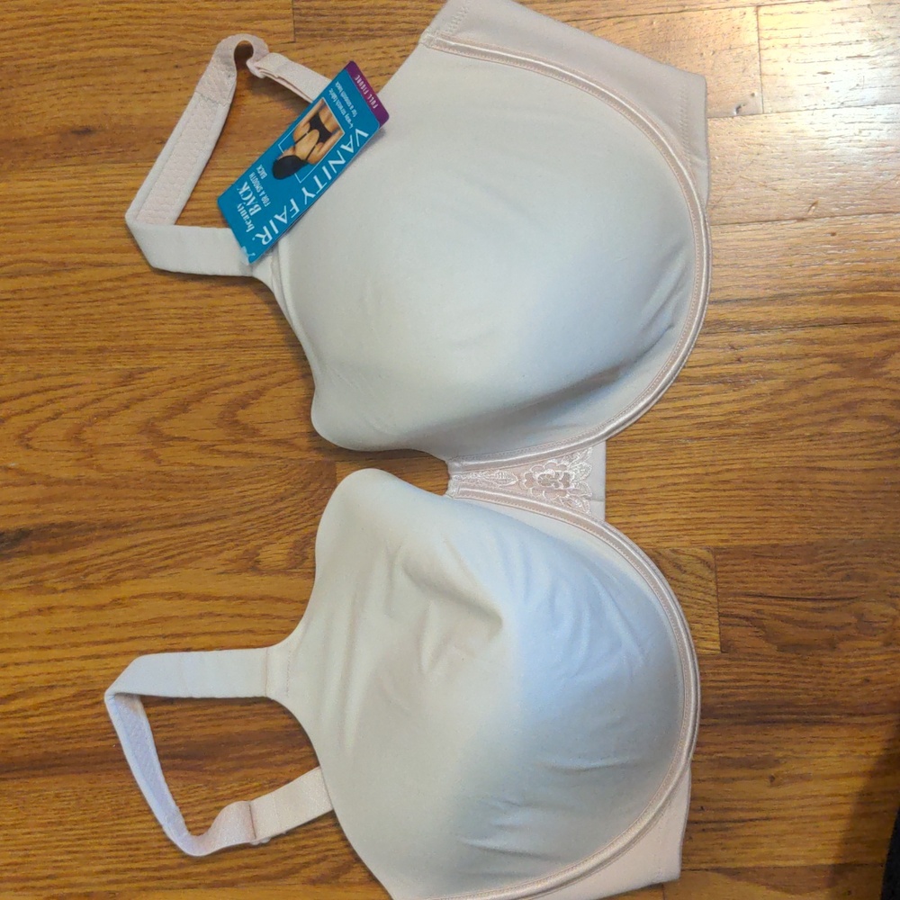 NWT Vanity Fair Full Figure 40H bra